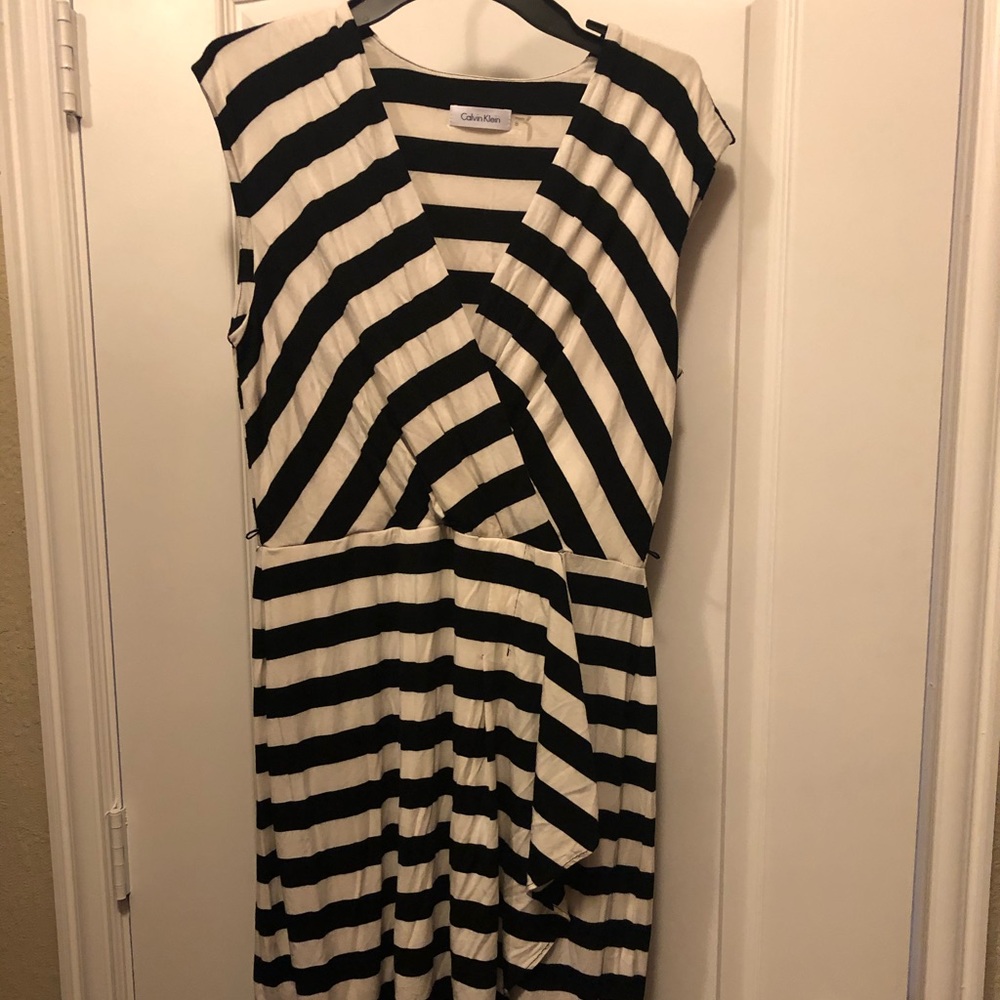 Calvin‎ Klein Dress